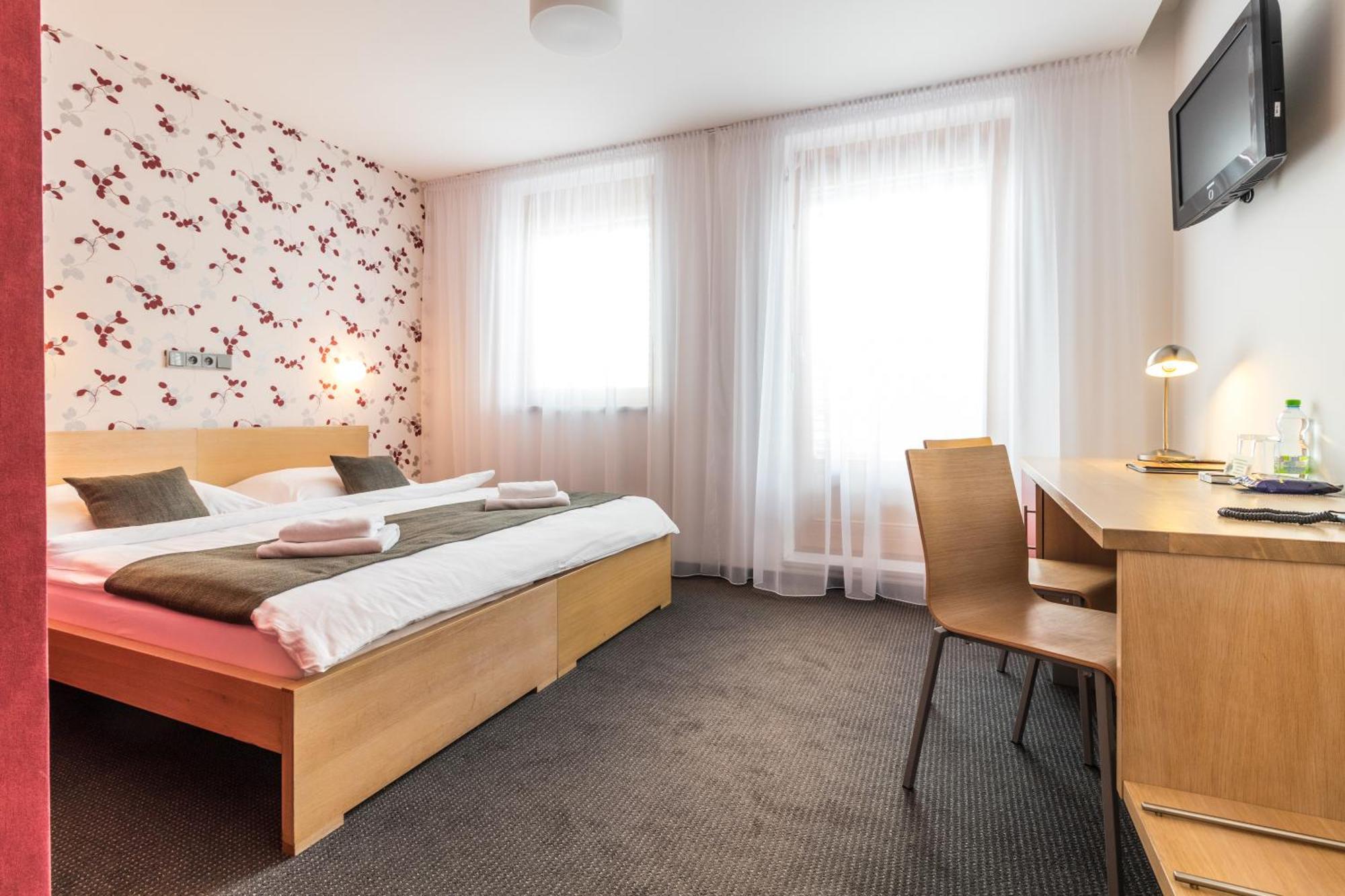 Hotel Kravi Hora Bořetice エクステリア 写真