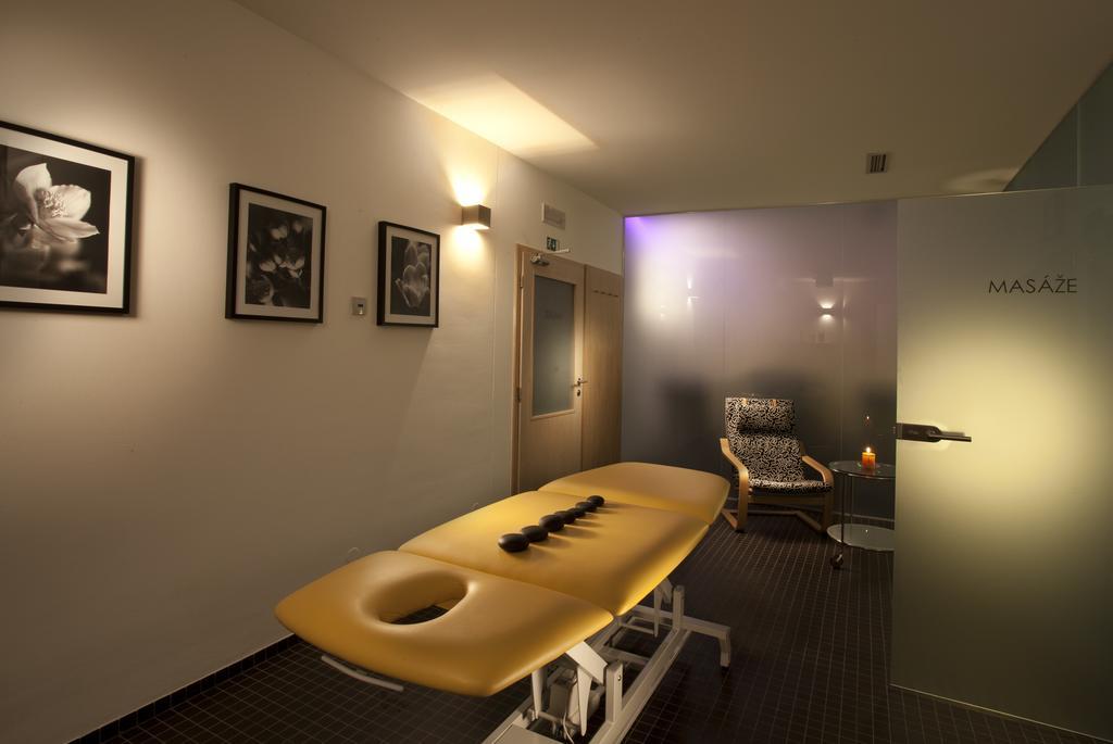 Hotel Kravi Hora Bořetice エクステリア 写真